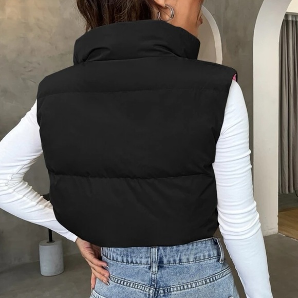 Black zip up reversible drawstring puffer vest - Picture 3 of 5